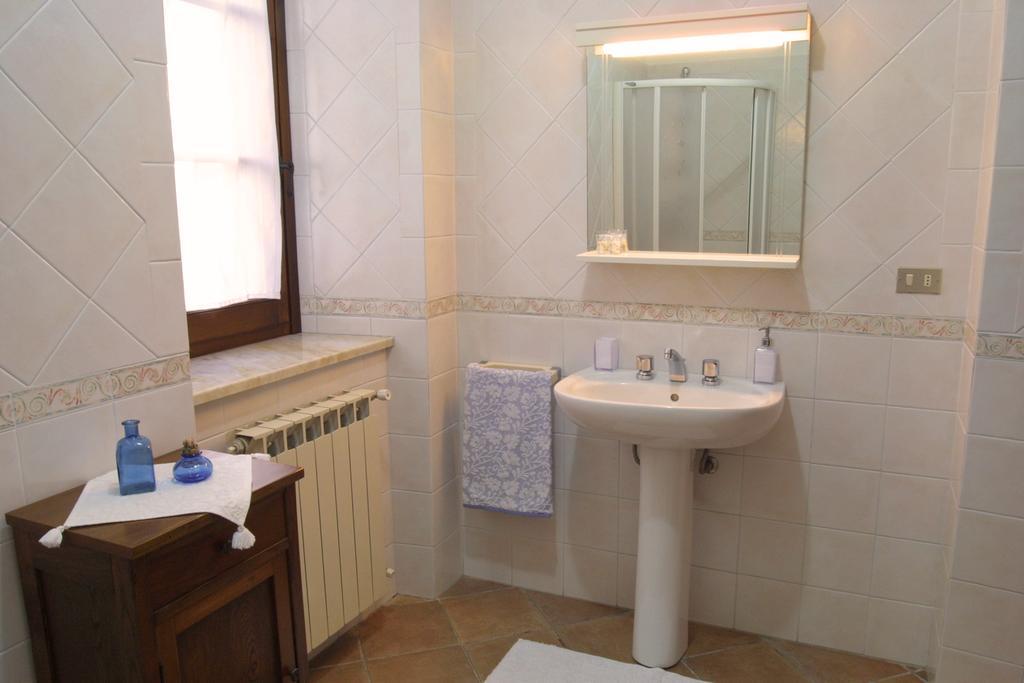Forni Rosaia Βίλα Olivola  Δωμάτιο φωτογραφία